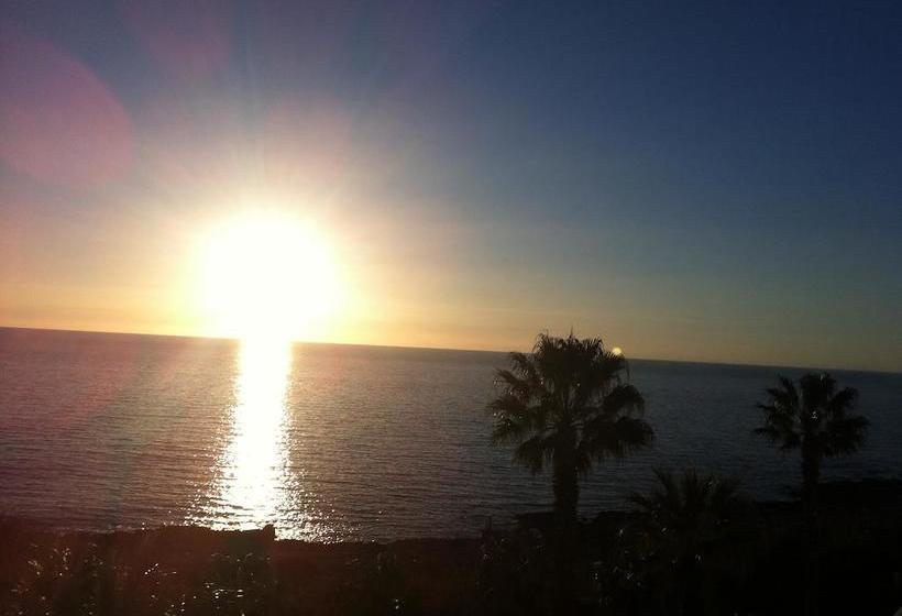 فندق Villaggio Baia D Argento