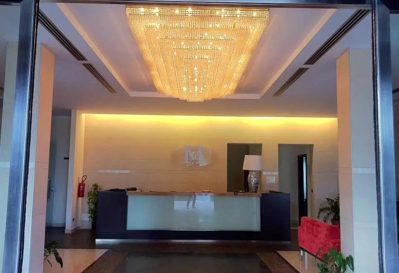 Hotelli Villaggio Baia D Argento