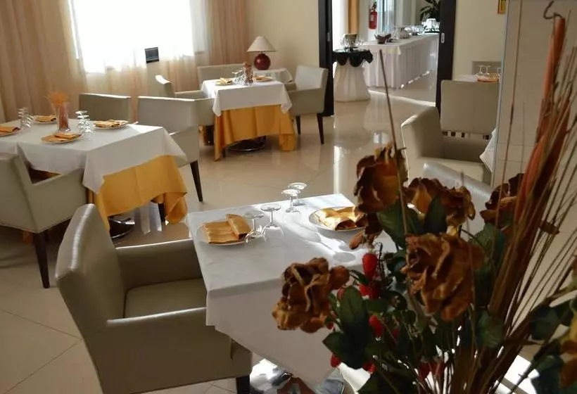 Hotelli Villaggio Baia D Argento