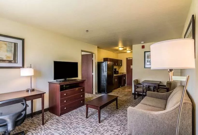ホテル Cobblestone Inn & Suites  Barron