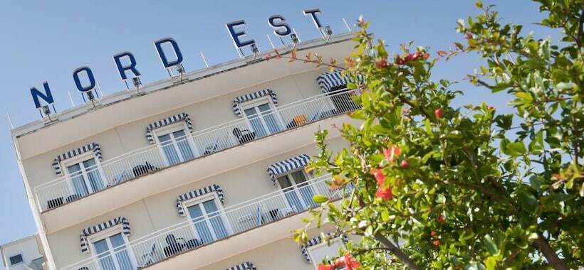 בית מלון כפרי Nord Est