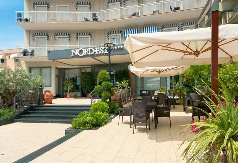 ホテル Nord Est