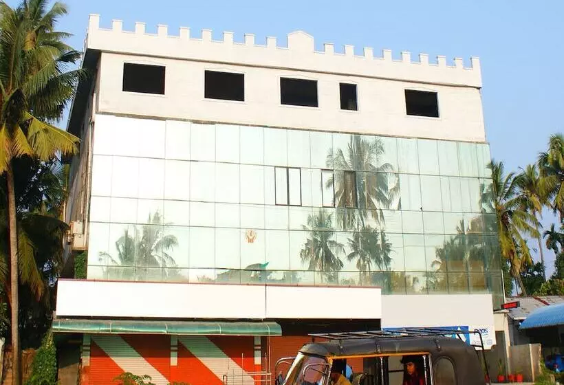 هتل Oyo 9902 Nedumparambil Residency