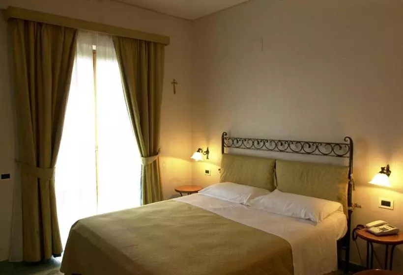 ホテル Villa Maiella