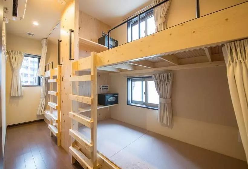 Nekokura Hostel