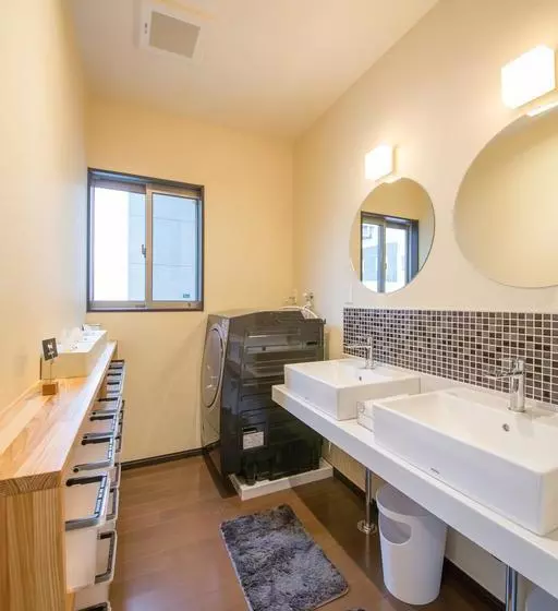 Nekokura Hostel