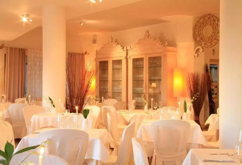 リゾートホテル & Ristorante Degli Angeli