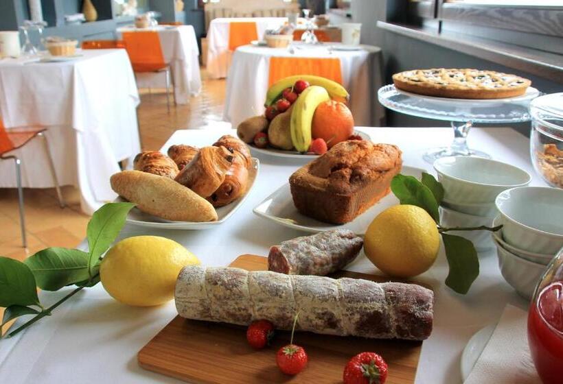 Курорт & Ristorante Degli Angeli