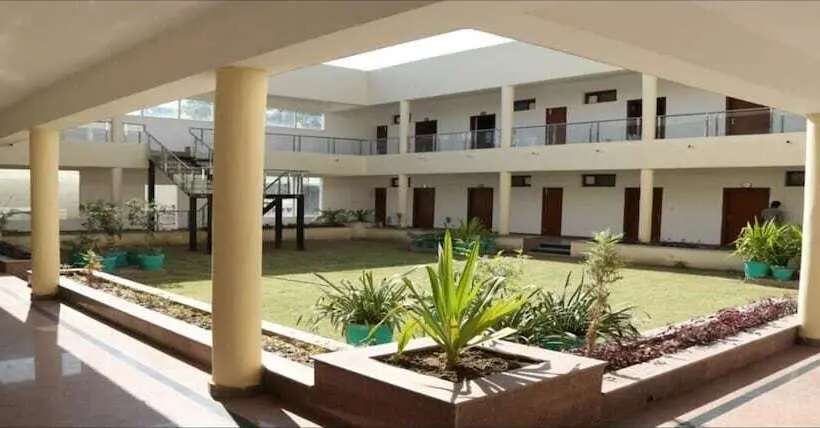 هتل Flamingo Tourist Resort