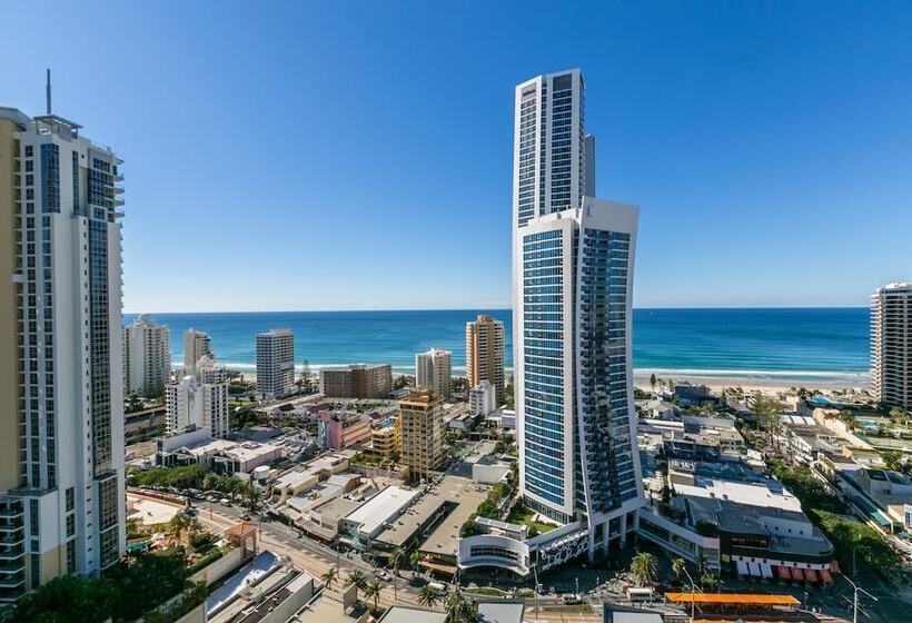 Circle On Cavill   Apartment Stay Private