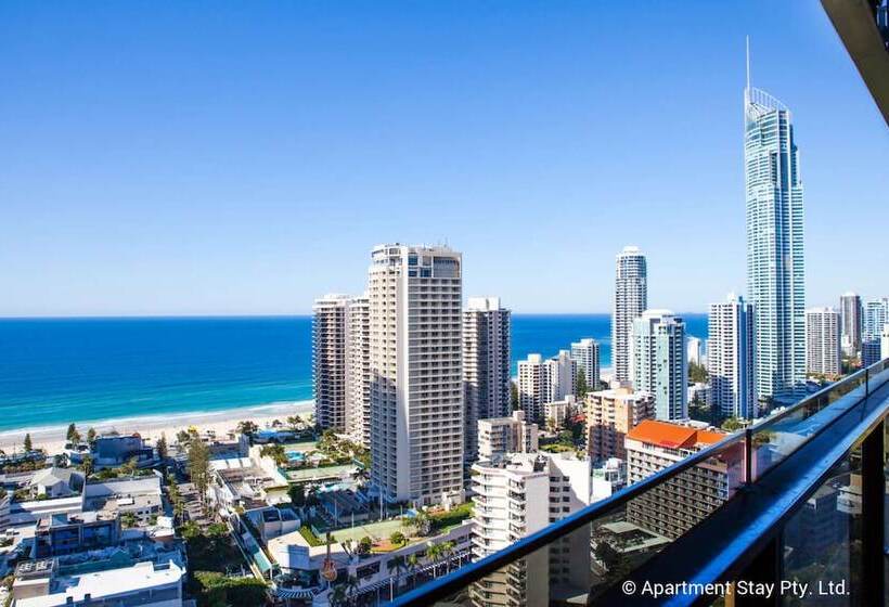 Circle On Cavill   Apartment Stay Private