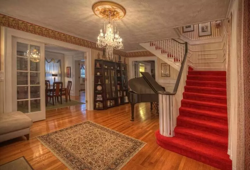 ベッドアンドブレックファースト Bluefield Inn, A Select Registry Propery