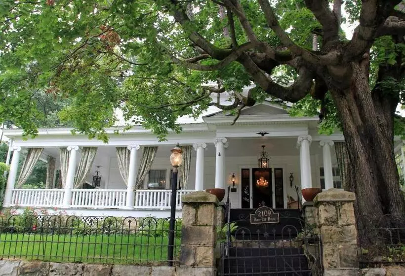 ベッドアンドブレックファースト Bluefield Inn, A Select Registry Propery