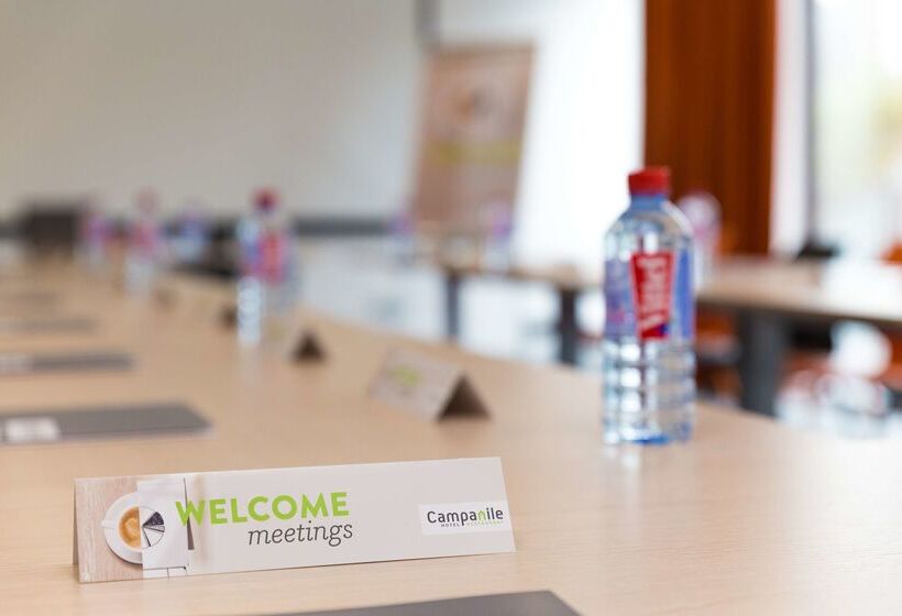 בית מלון כפרי Campanile  Metz Centre Gare