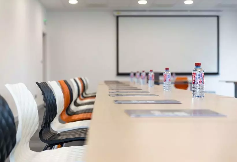 ホテル Campanile  Metz Centre Gare