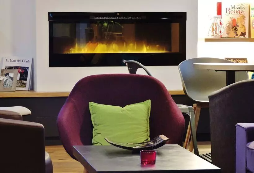 ホテル Campanile  Metz Centre Gare