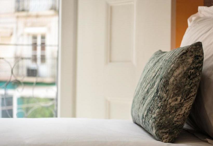 هتل Dear Lisbon - Living House