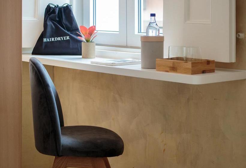 هتل Dear Lisbon - Living House