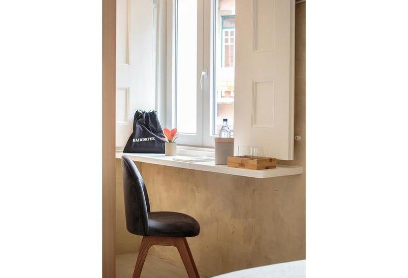 هتل Dear Lisbon - Living House