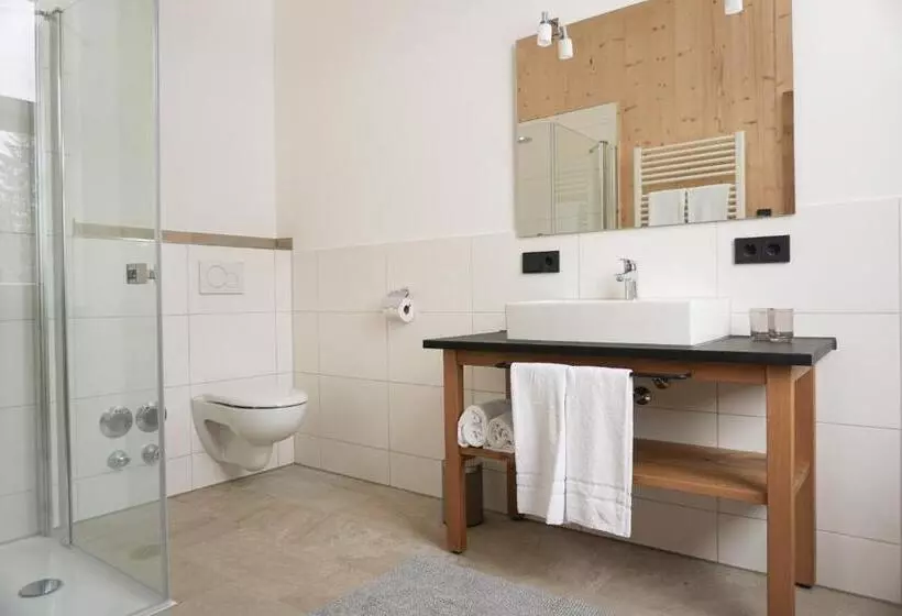 Landhotel Und Gasthof Kirchberger