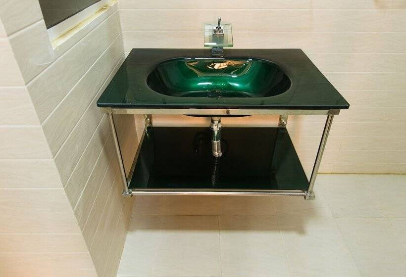 ホテル Metro Port City