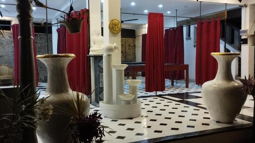 Отель Nirvana Beach Boutique