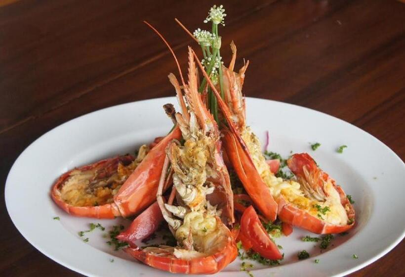 Отель Nirvana Beach Boutique