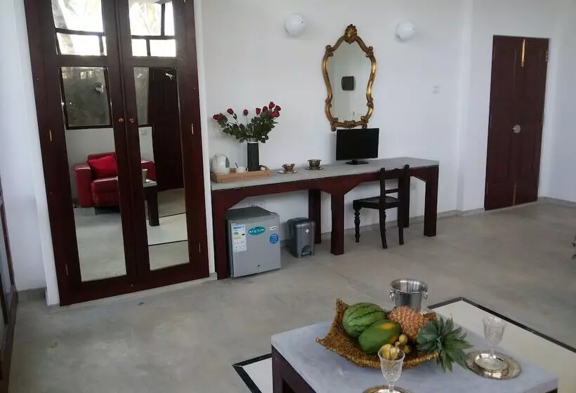 ホテル Nirvana Beach Boutique