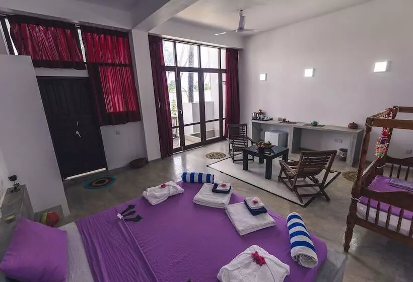 ホテル Nirvana Beach Boutique