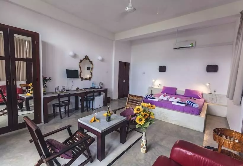 ホテル Nirvana Beach Boutique