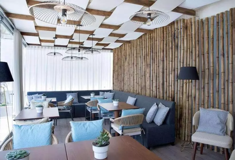 ホテル Wyndham Athens Residence