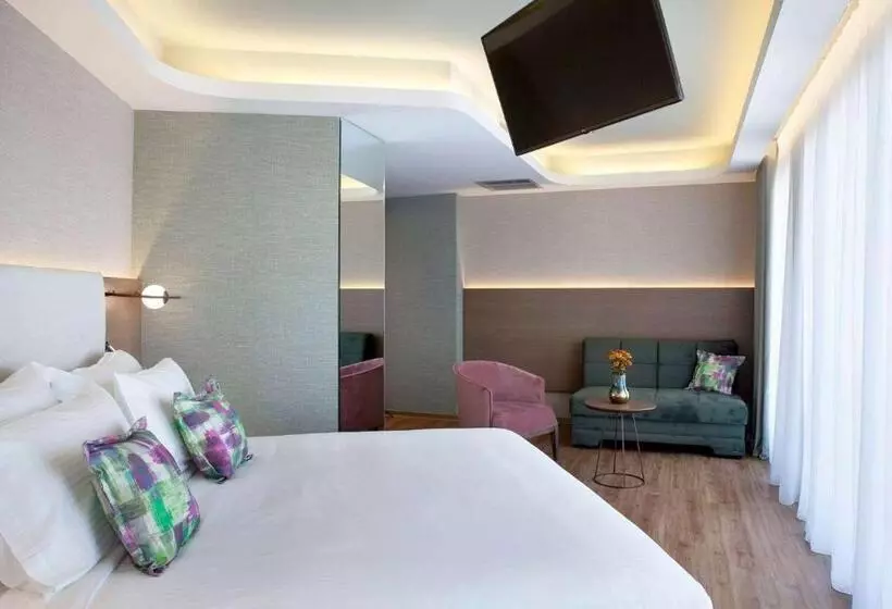 ホテル Wyndham Athens Residence