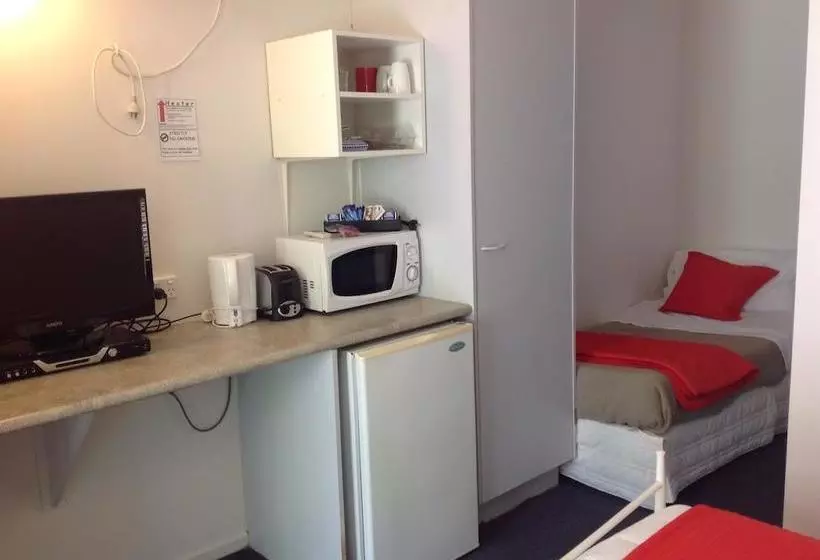 Motelli Beerwah Motor Lodge