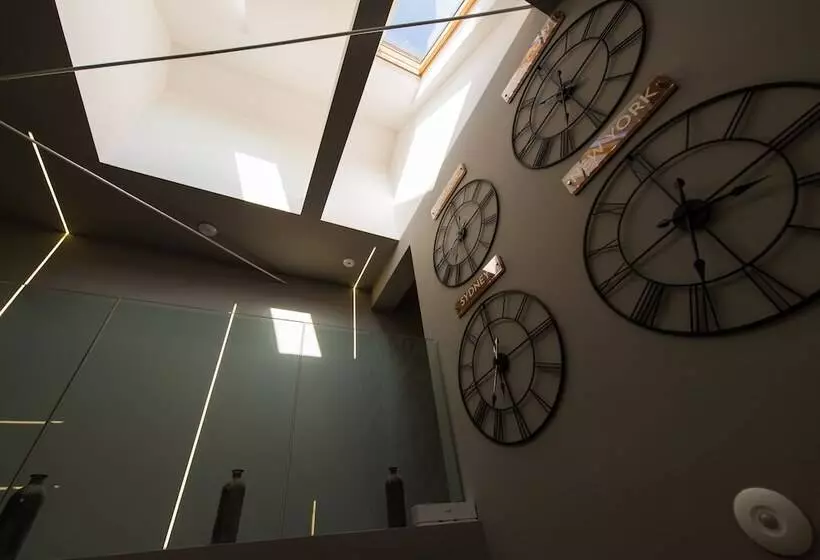 تختخواب و صبحانه Sobe Merlon