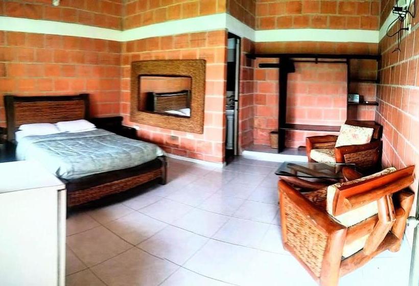 בית מלון כפרי Campestre Hacienda S J