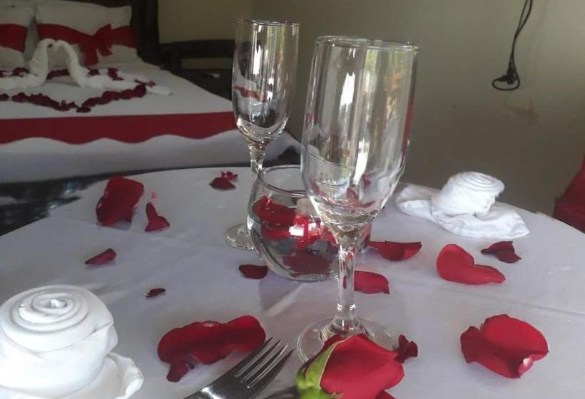 בית מלון כפרי Campestre Hacienda S J