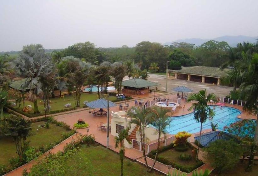 בית מלון כפרי Campestre Hacienda S J