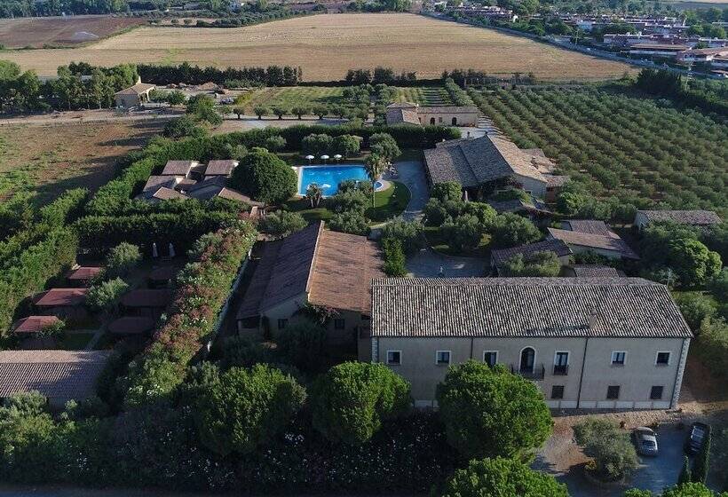 هتل Fattoria Il Borghetto