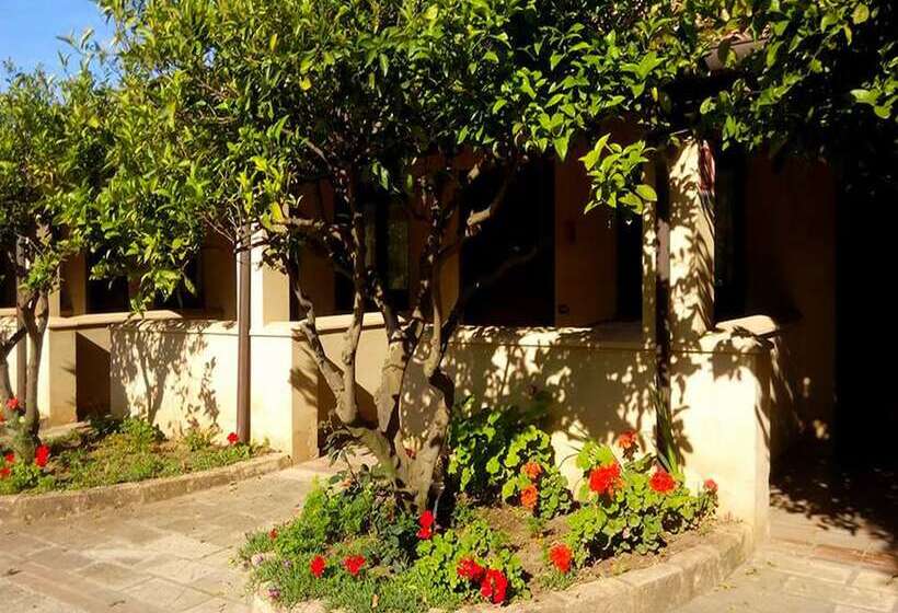 هتل Fattoria Il Borghetto