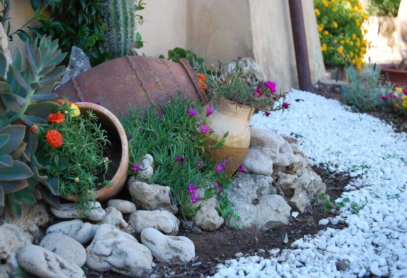 هتل Fattoria Il Borghetto