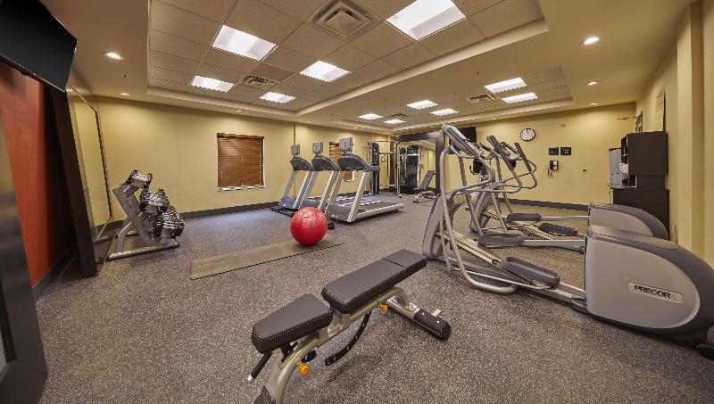 בית מלון כפרי Hampton Inn & Suites Roseburg