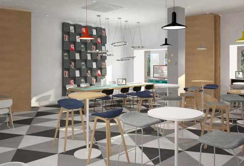 ホテル Holiday Inn Express St. Petersburg  Sadovaya