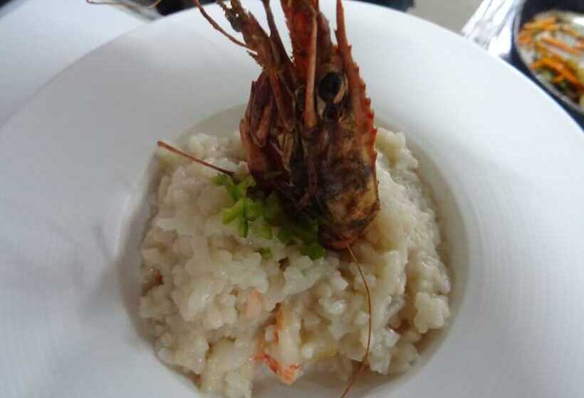 בית מלון כפרי Makuti Beach Bungalows