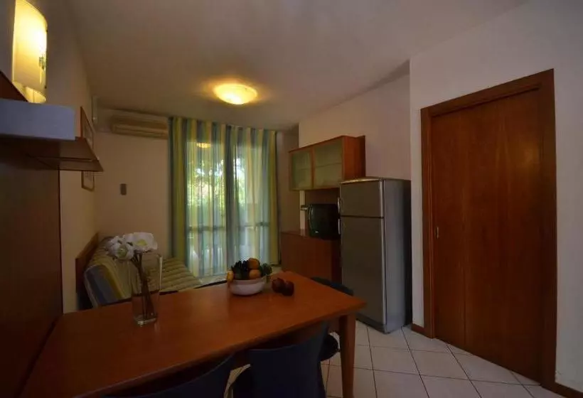 Hotelli Villaggio Marco Polo