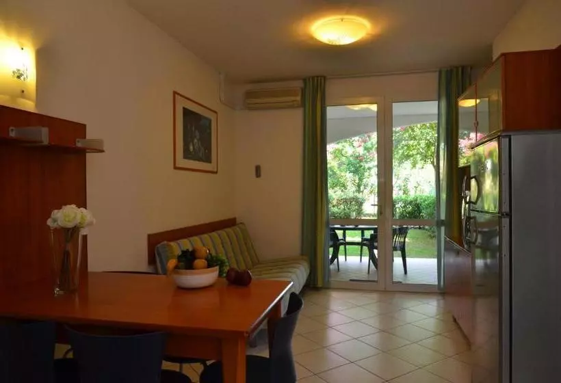 Hotelli Villaggio Marco Polo