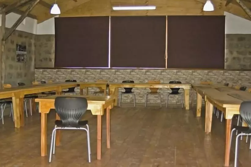 هتل Oloolua Resort & Campground