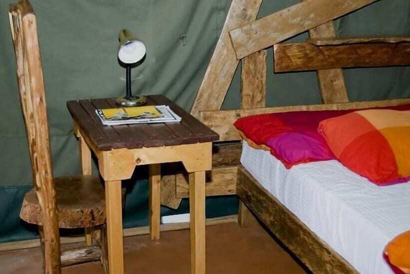 Отель Oloolua Resort & Campground