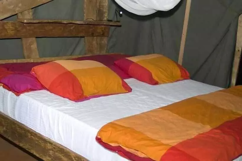 هتل Oloolua Resort & Campground