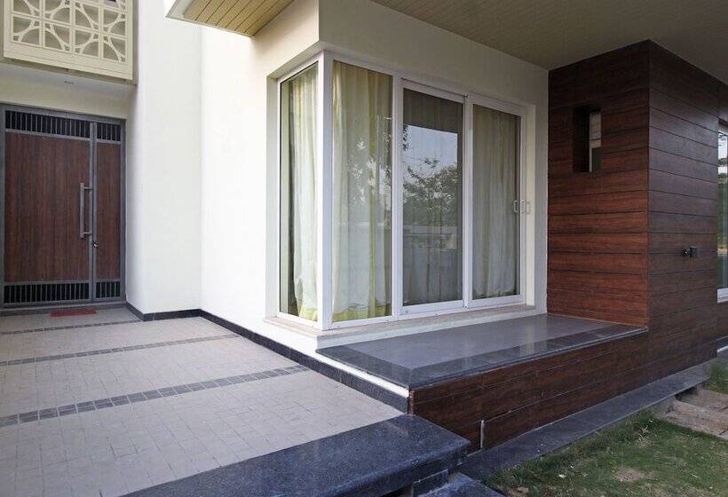 Hotel Oyo Flagship 511 Sohna Road Omaxe Mall