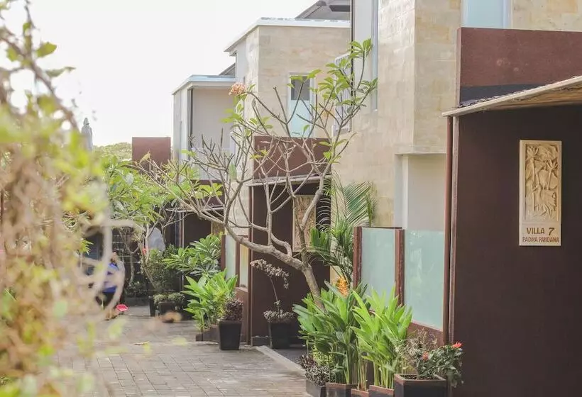ホテル Padma Pandawa Villa